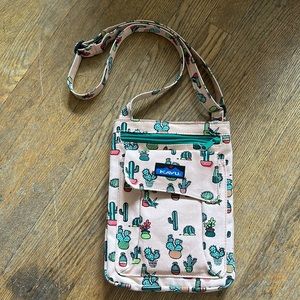 Barely used Kavu crossbody bag